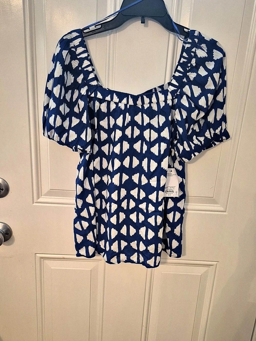 Sonoma Abstract Short Sleeve Blouse in Blue & White Size Medium NWT